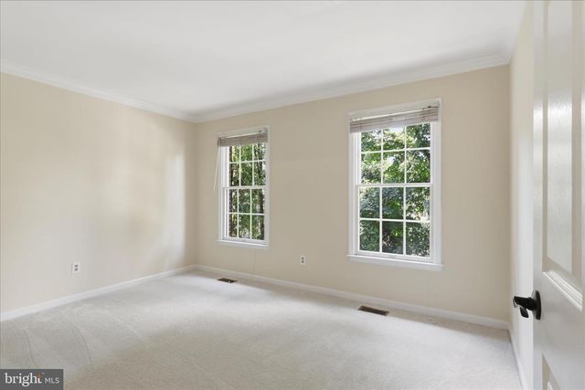 3801 WHEATGRAIN LN, Fairfax, VA 22033