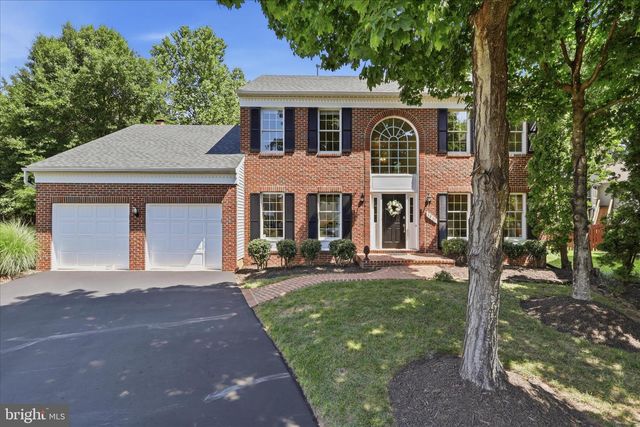 3801 WHEATGRAIN LN, Fairfax, VA 22033