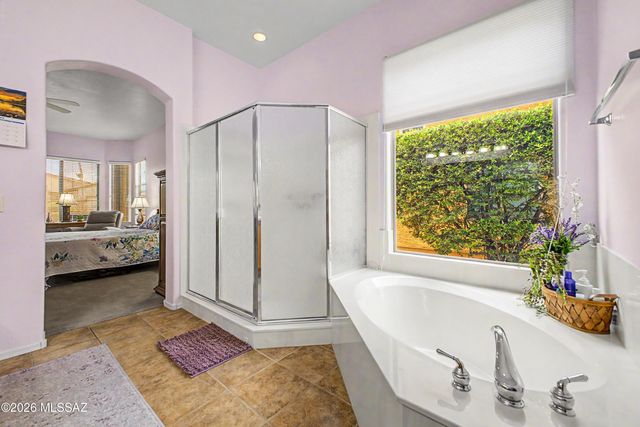 2329 W Calle Balaustre, Green Valley, AZ 85622