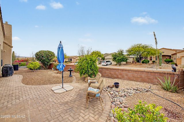 2329 W Calle Balaustre, Green Valley, AZ 85622