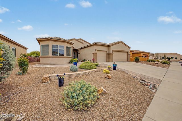 2329 W Calle Balaustre, Green Valley, AZ 85622
