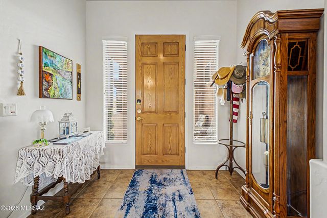 2329 W Calle Balaustre, Green Valley, AZ 85622