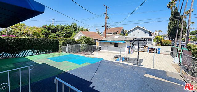 184 S Harvard Boulevard, Los Angeles, CA 90004