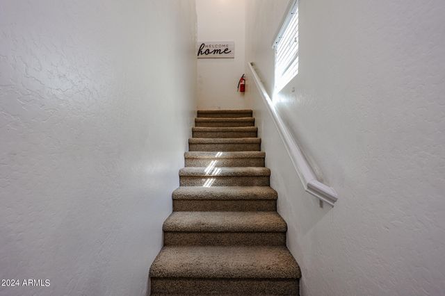 8186 W COLCORD CANYON Road, Phoenix, AZ 85043