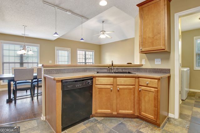 15 Autumn Creek, Senoia, GA 30276