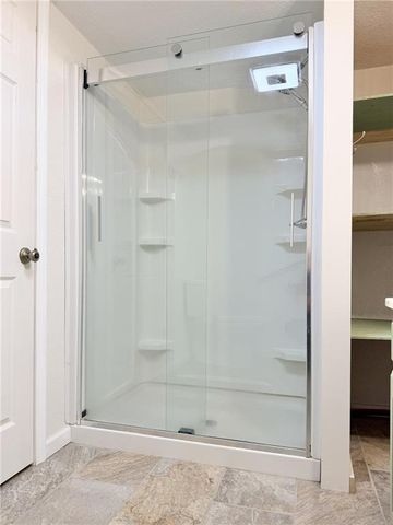 1310 E 13th Court, Trenton, MO 64683