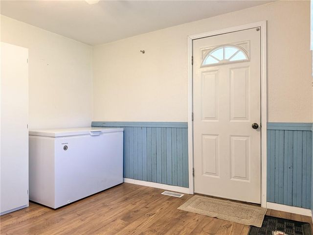 1310 E 13th Court, Trenton, MO 64683