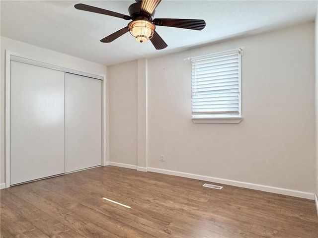 1310 E 13th Court, Trenton, MO 64683