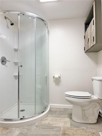 1310 E 13th Court, Trenton, MO 64683