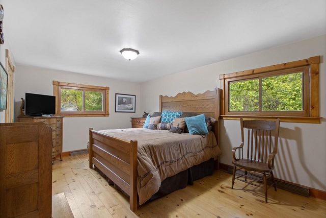 W9401 Hogan Road, Portage, WI 53901