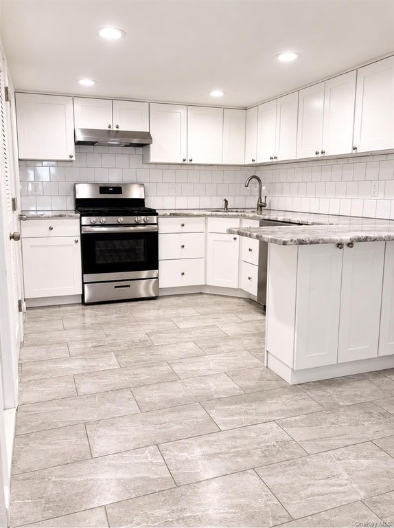 32 Tomkins Avenue, Stony Point, NY 10980 — photo 5