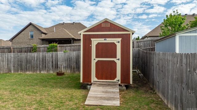 6139 Remington Drive, Bryant, AR 72022