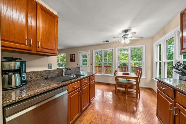 312 Clubhouse Court, Kennesaw, GA 30144