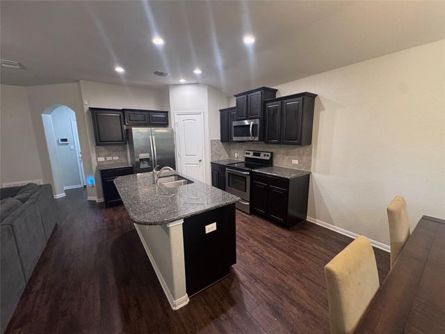 733 Pinnacle DR, Georgetown, TX 78626