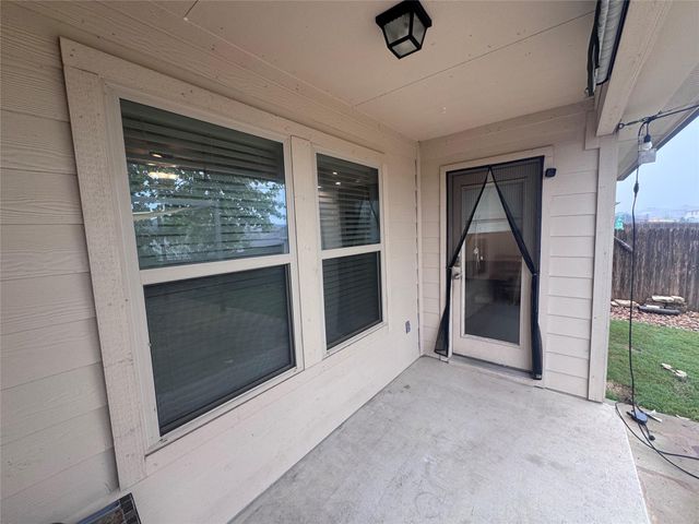 733 Pinnacle DR, Georgetown, TX 78626