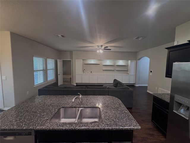 733 Pinnacle DR, Georgetown, TX 78626