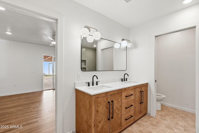 21047 S 156th Street, Gilbert, AZ 85298