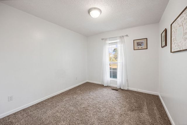 1320 Raden Dr, Lebanon, TN 37087