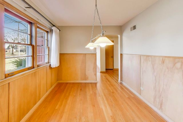 12200 S Oak Park Avenue, Palos Heights, IL 60463