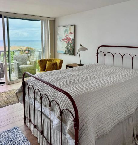 424 Stratford Court A32, Del Mar, CA 92014