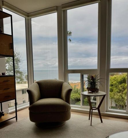 424 Stratford Court A32, Del Mar, CA 92014