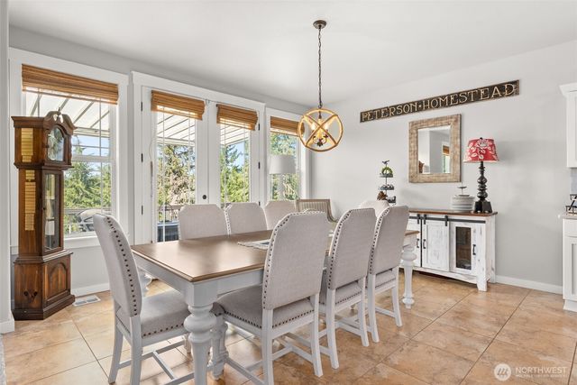 341 W Reeves Hill Drive, Shelton, WA 98584