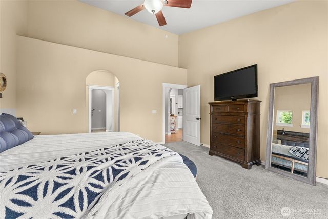 341 W Reeves Hill Drive, Shelton, WA 98584