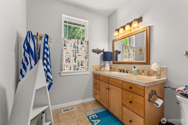 341 W Reeves Hill Drive, Shelton, WA 98584