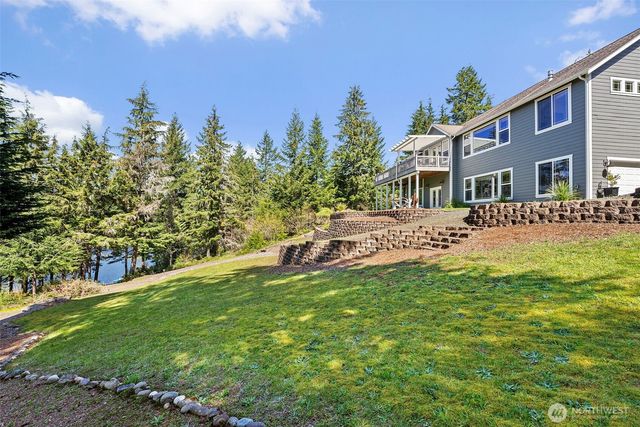 341 W Reeves Hill Drive, Shelton, WA 98584