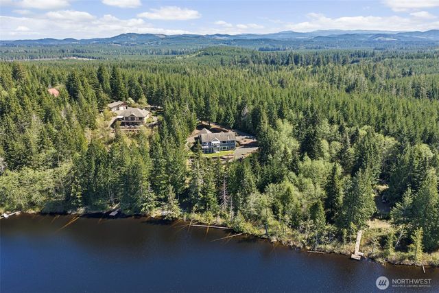 341 W Reeves Hill Drive, Shelton, WA 98584