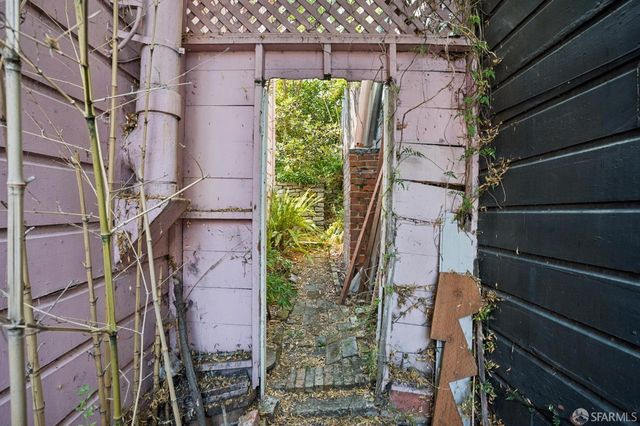 2540 Leavenworth Street, San Francisco, CA 94133