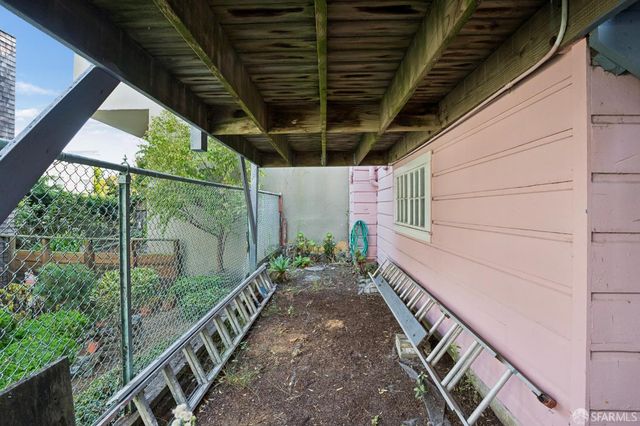 2540 Leavenworth Street, San Francisco, CA 94133