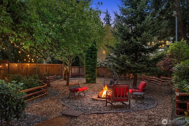 12719 12th Avenue NE, Seattle, WA 98125