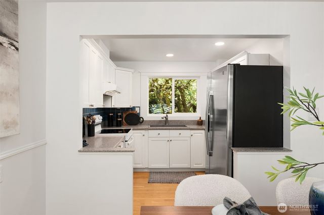 12719 12th Avenue NE, Seattle, WA 98125