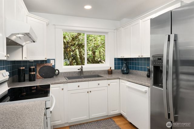 12719 12th Avenue NE, Seattle, WA 98125