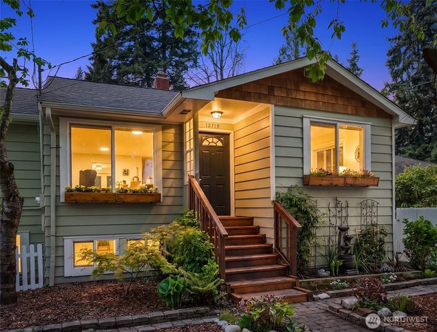 12719 12th Avenue NE, Seattle, WA 98125