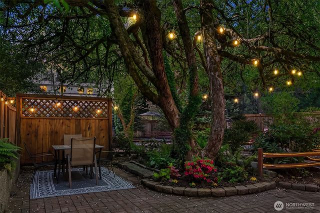 12719 12th Avenue NE, Seattle, WA 98125