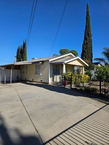 424 Poplar Ave, Manteca, CA 95336