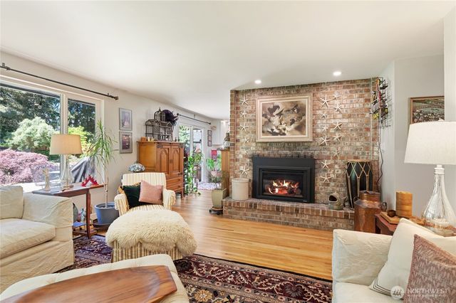 4997 Sandra Lane NE, Bremerton, WA 98311