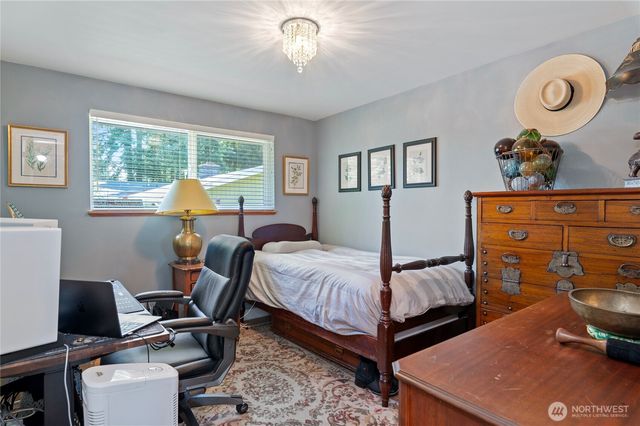4997 Sandra Lane NE, Bremerton, WA 98311