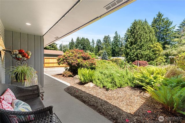 4997 Sandra Lane NE, Bremerton, WA 98311