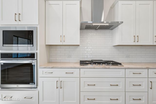 61987 E Skyview Way, Oracle, AZ 85623
