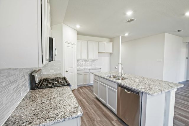 625 Hidden Cove Drive, Princeton, TX 75407