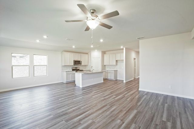 625 Hidden Cove Drive, Princeton, TX 75407