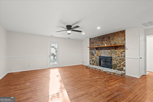 75 Mcdonald Road, Tallapoosa, GA 30176