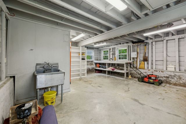 1715 Woodmont Blvd, Nashville, TN 37215