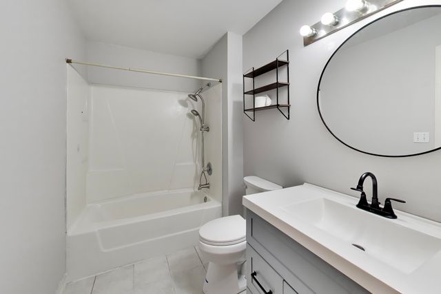 3344 Windy Hill Road, Crown Point, IN 46307