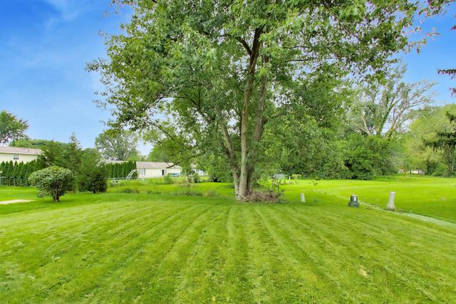 3344 Windy Hill Road, Crown Point, IN 46307