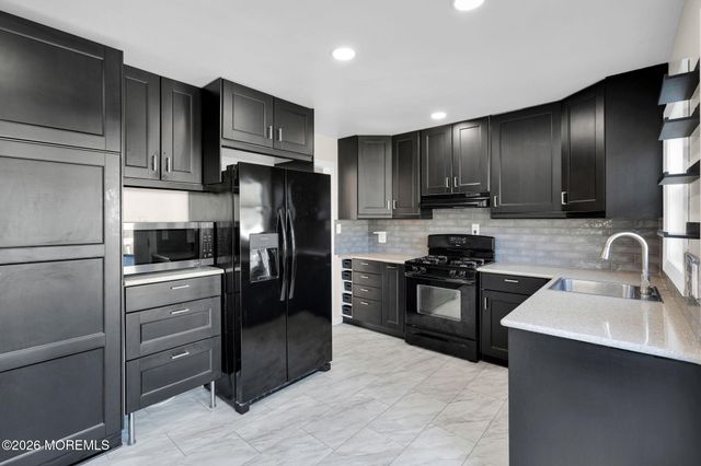 702 W Lawn Drive, Neptune Township, NJ 07753