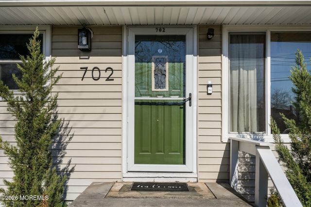 702 W Lawn Drive, Neptune Township, NJ 07753